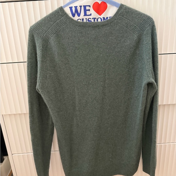 Saks Fifth Ave Cashmere sweater - Picture 4 of 4